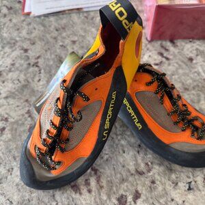 La Sportive Finale Womens Rock Climbing Shoes  -  Brand New  -  Size USA 8 1/2